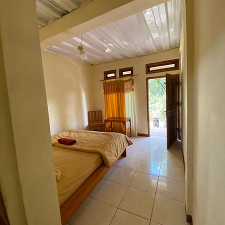 Pieter Homestay Labuan Bajo Eksteriør billede